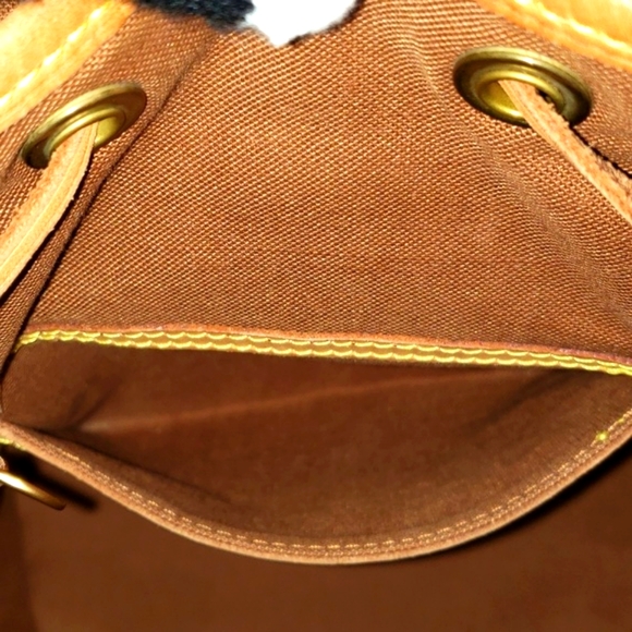 Authentic LOUIS VUITTON LV Monogram Canvas Montsouris Backpack good cond… - Picture 12 of 17